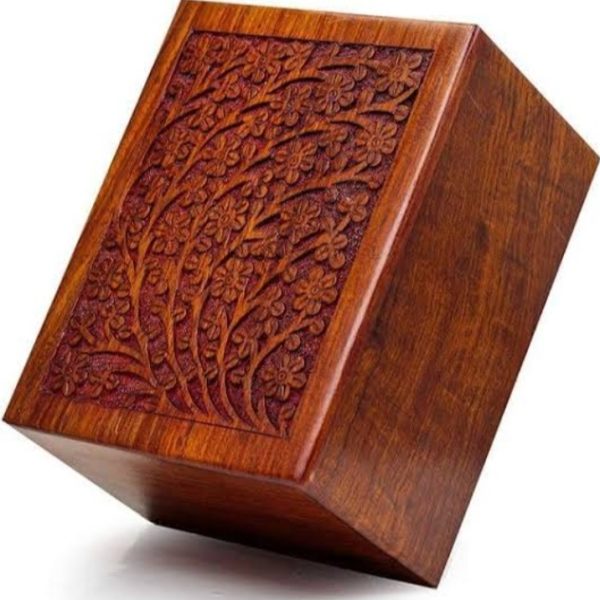 "Elegant Wooden Trinket Case for Jewelry & Gifts"